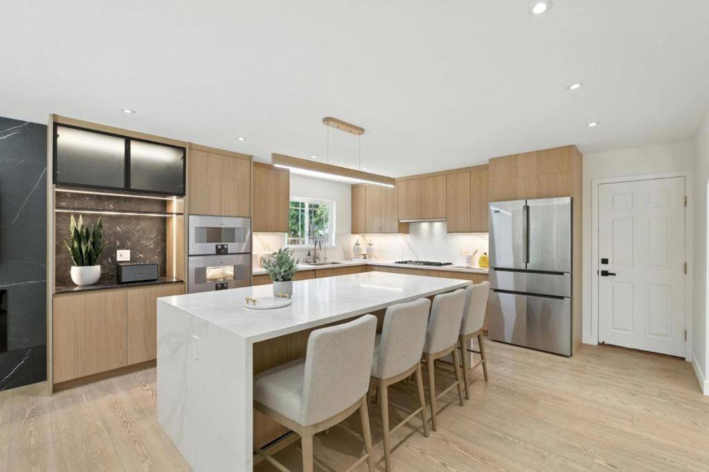 Sunnyvale, CA 94087,1406 Hollenbeck AVE
