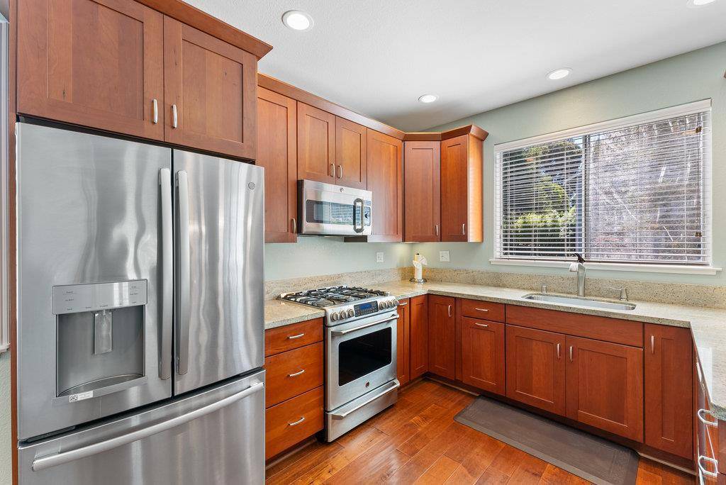 Santa Cruz, CA 95060,1720 Ocean ST
