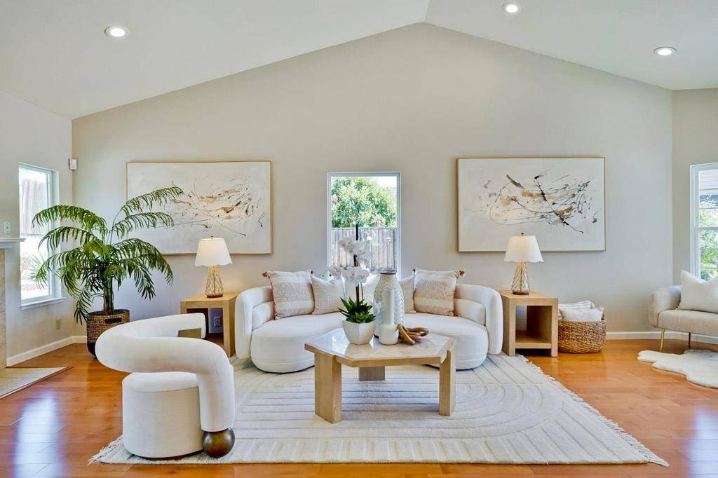 Cupertino, CA 95014,7859 Creekline DR