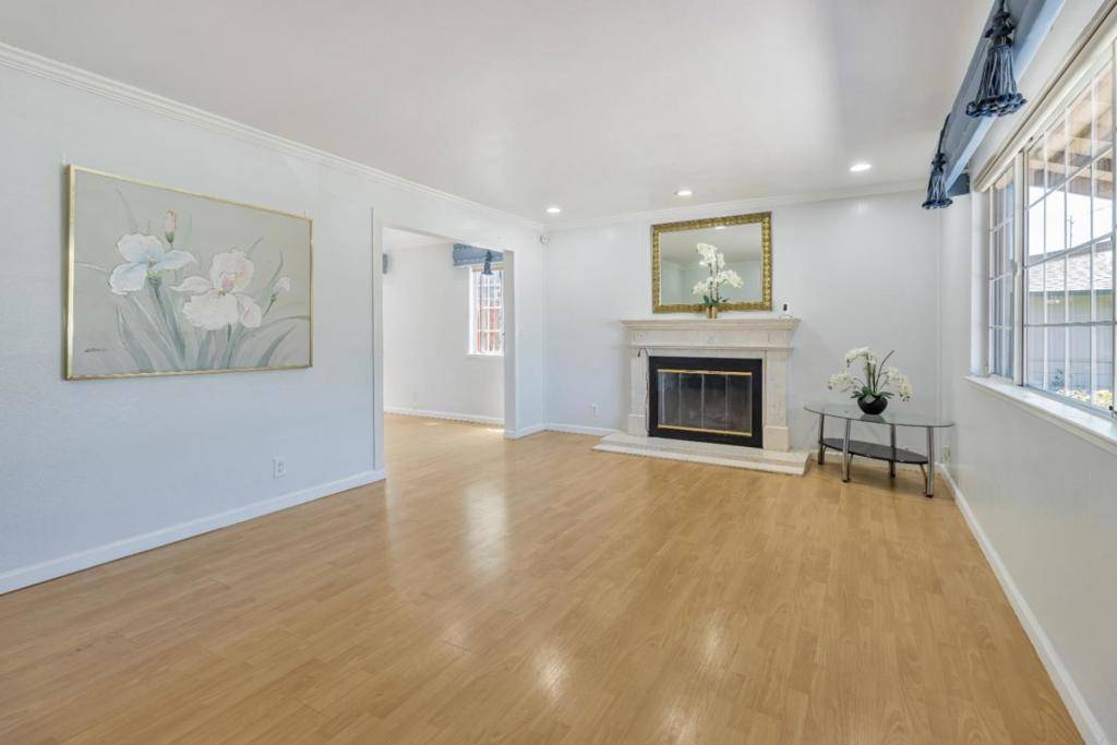 Milpitas, CA 95035,1394 GLACIER DR