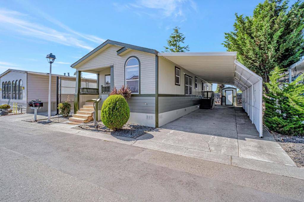 Hayward, CA 94544,1283 Sussex WAY