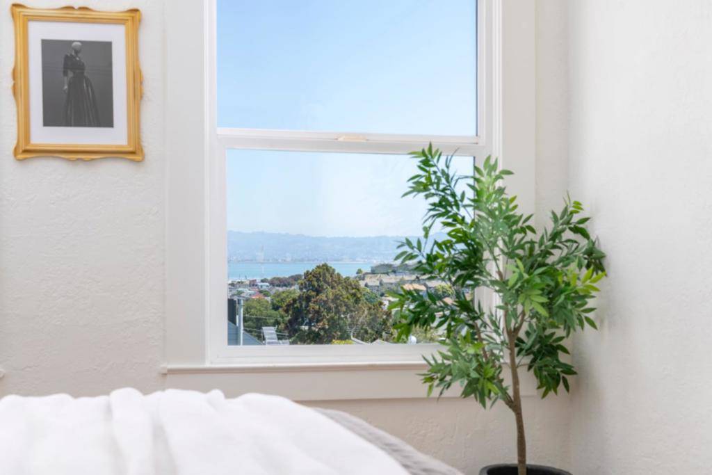 San Francisco, CA 94124,76 Bayview ST