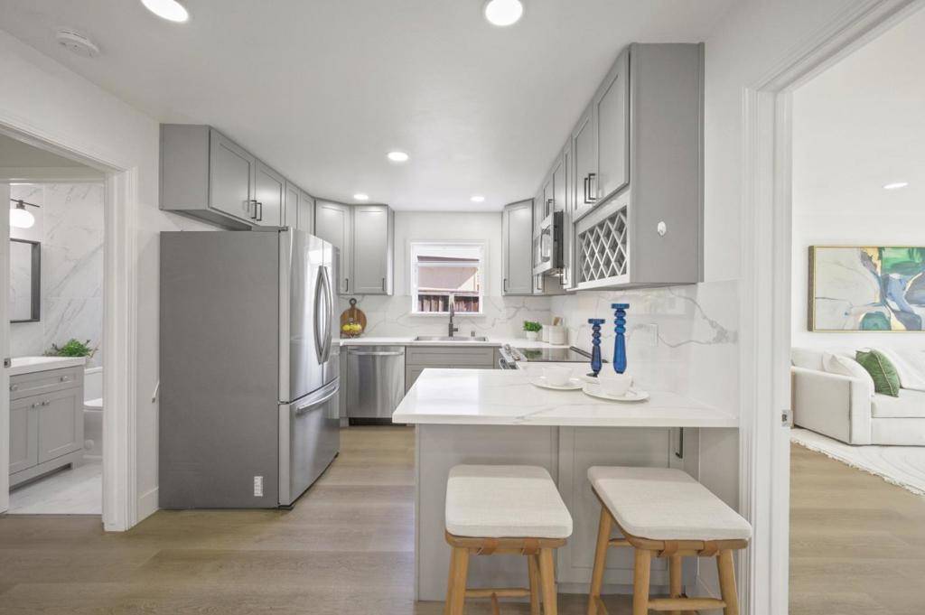 Fremont, CA 94538,42758 Charleston WAY