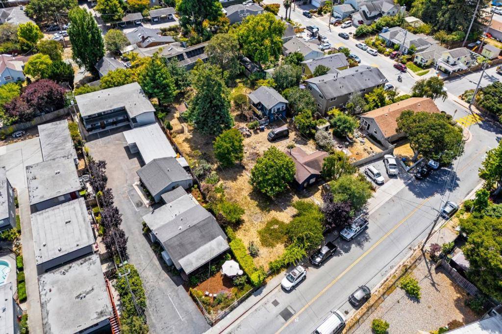 Santa Cruz, CA 95062,1430 Merrill ST