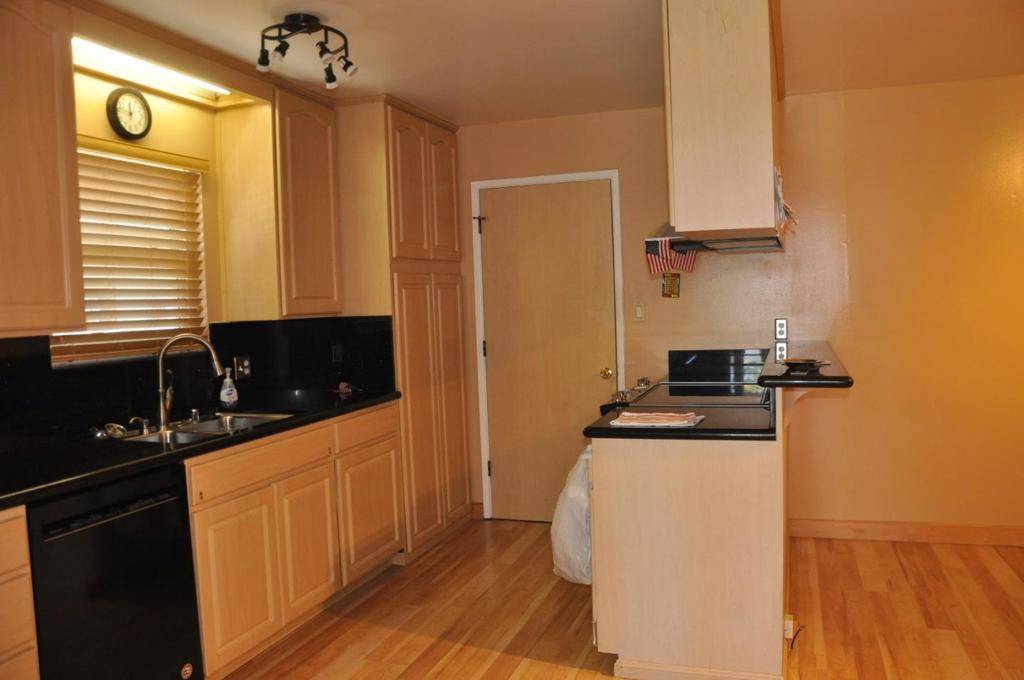 Mountain View, CA 94043,774 San Lucas AVE