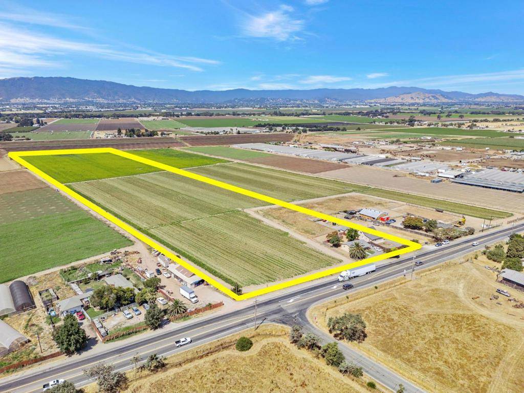 Gilroy, CA 95020,2718 Ferguson RD