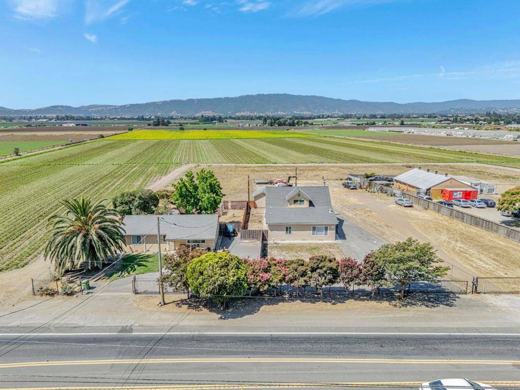 Gilroy, CA 95020,2718 Ferguson RD