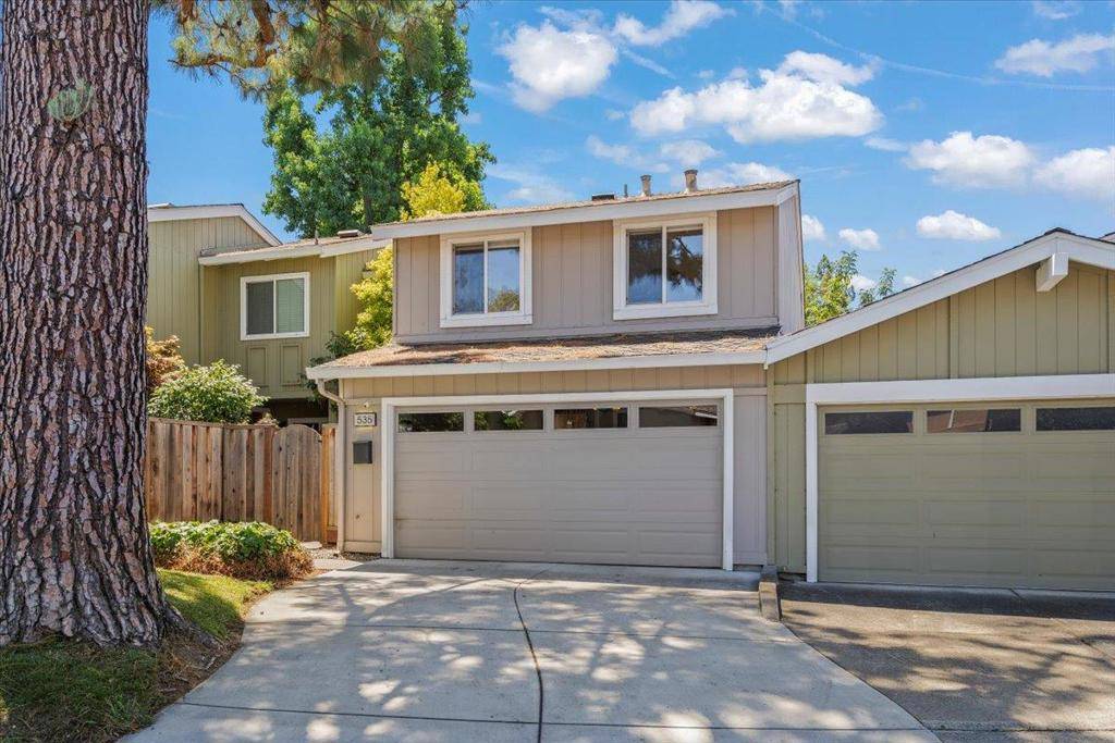 Los Gatos, CA 95032,535 Pine Wood LN