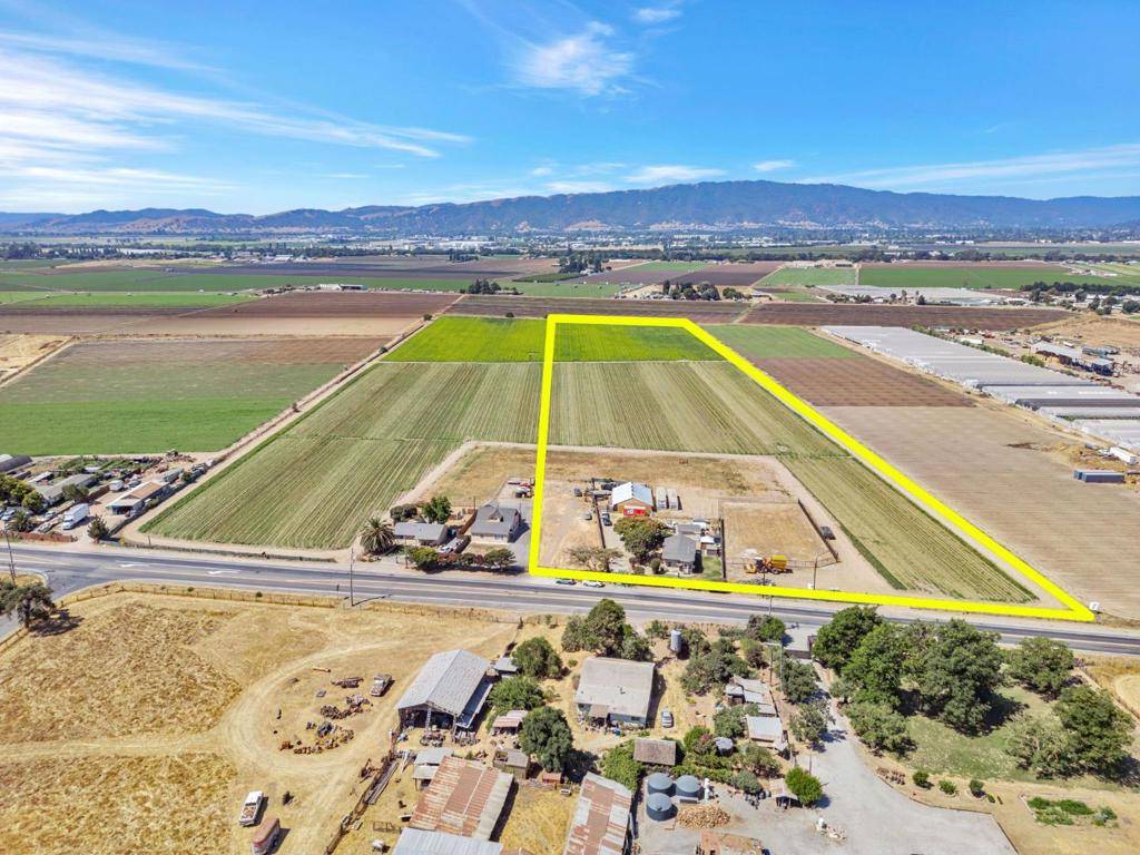 Gilroy, CA 95020,2712 Ferguson RD