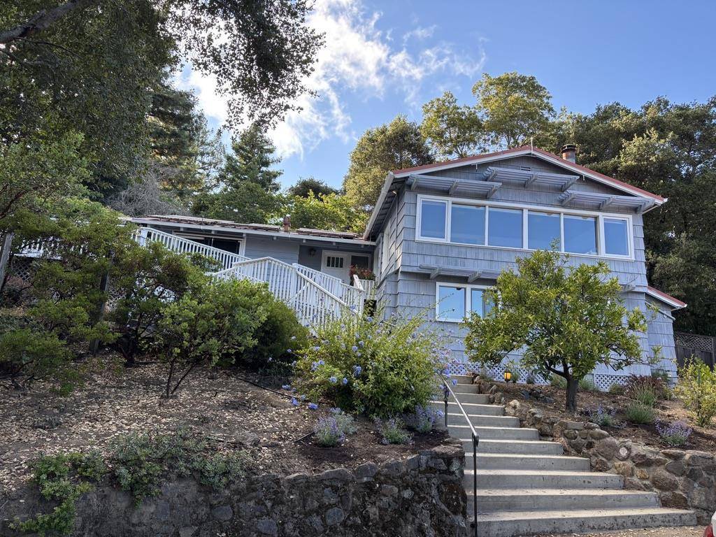 Portola Valley, CA 94028,108 Santa Maria AVE
