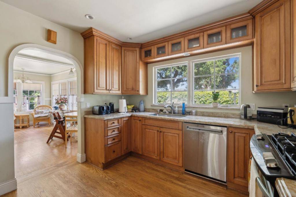 Burlingame, CA 94010,1516 Cortez AVE