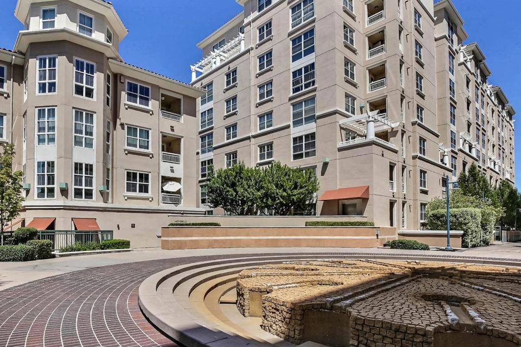Cupertino, CA 95014,20488 Stevens Creek BLVD #2301