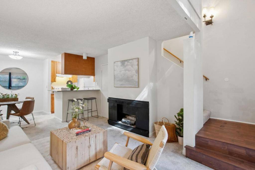 Daly City, CA 94015,357 Half Moon LN #12