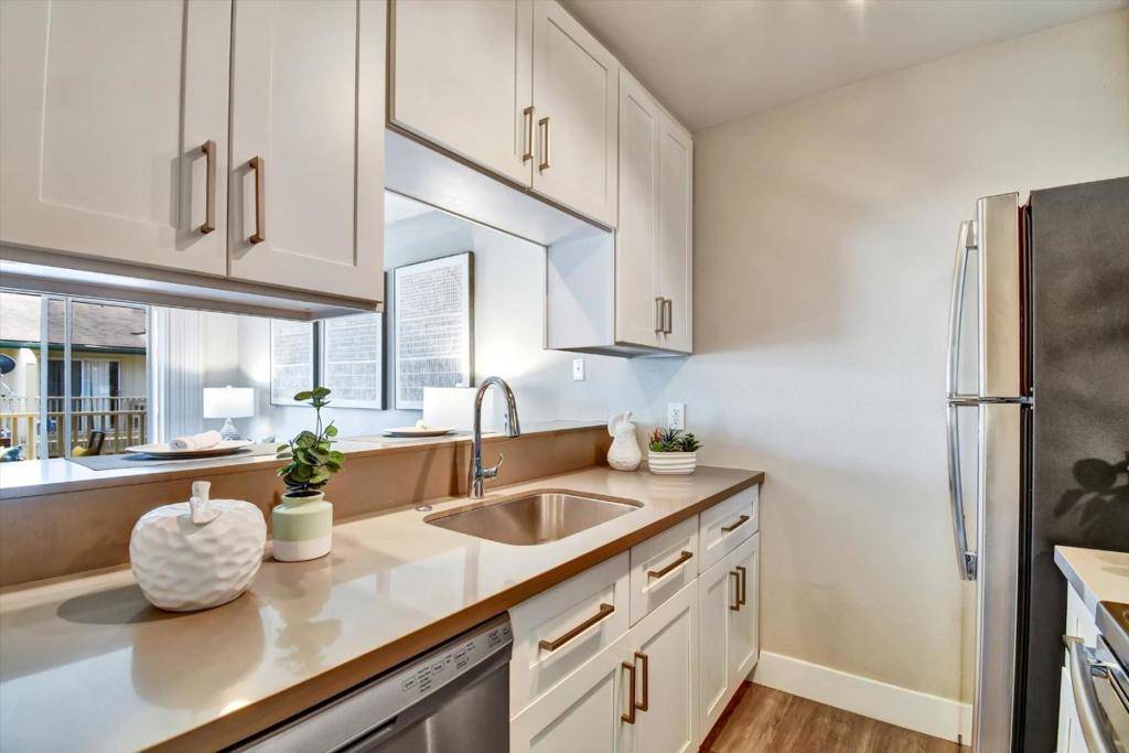 Daly City, CA 94015,397 Imperial WAY #345