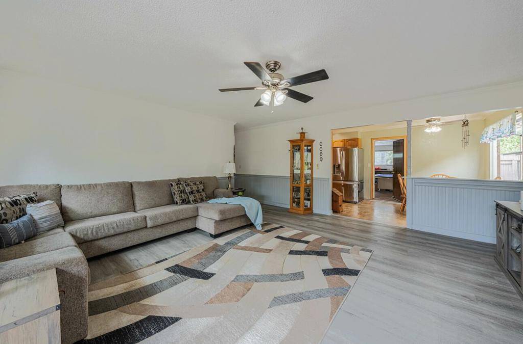 Salinas, CA 93906,260 Paul AVE