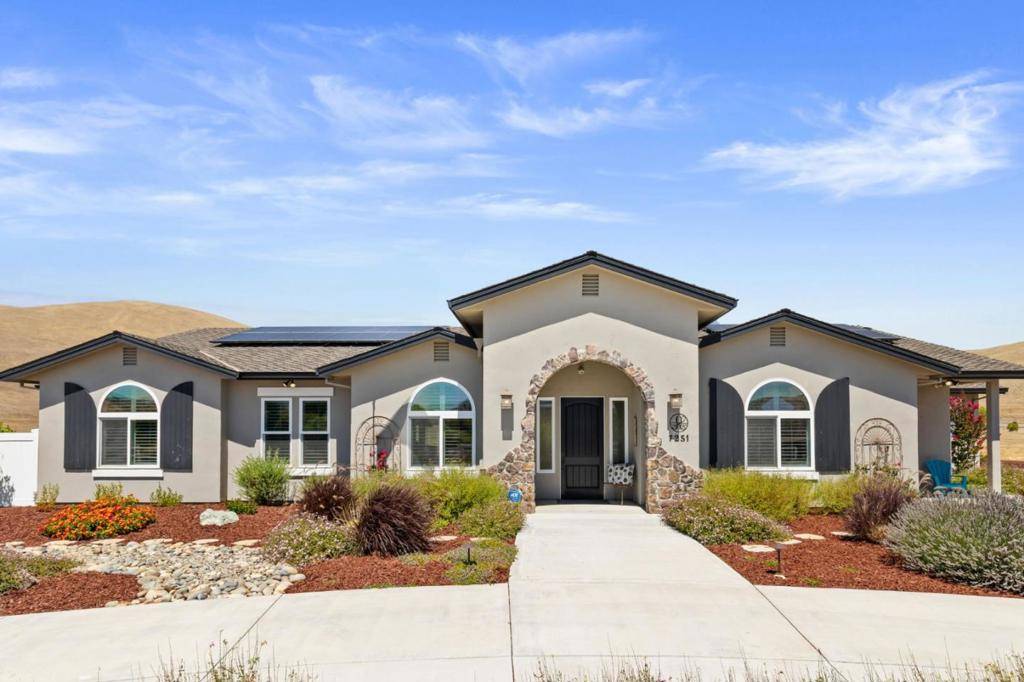 Tres Pinos, CA 95075,7251 Diablo Hills RD