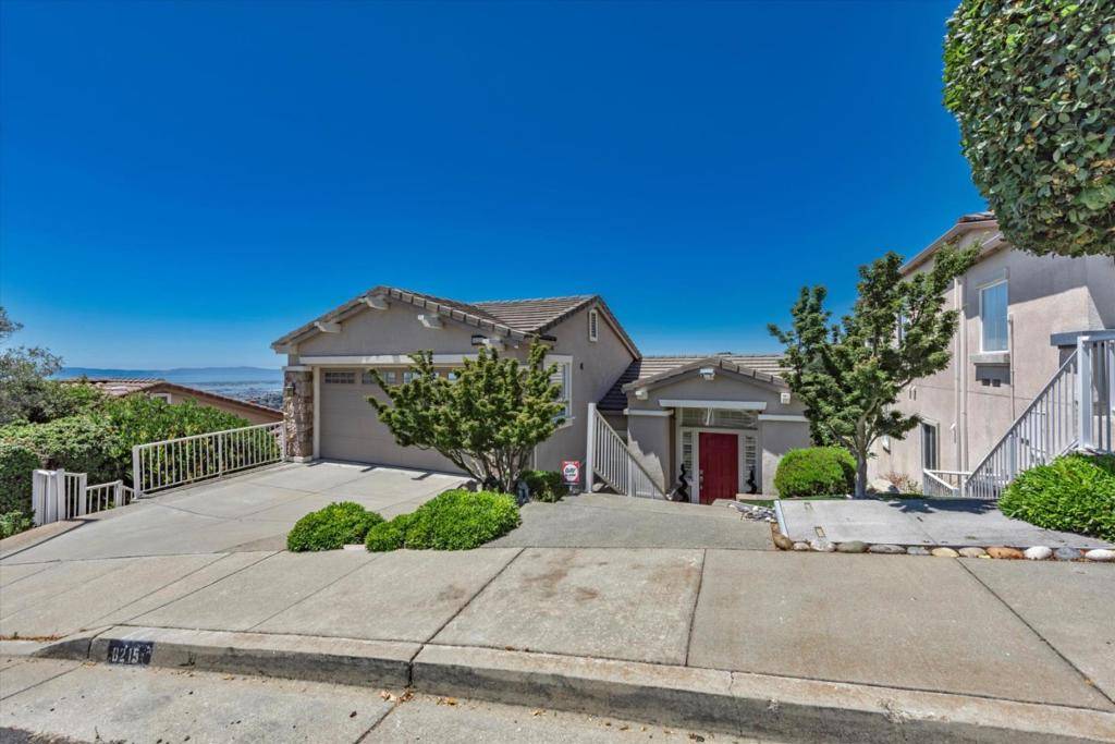 Oakland, CA 94605,8215 Skyline CIR