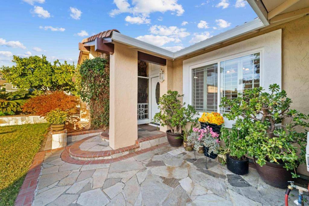 San Jose, CA 95148,3328 Arqueado DR