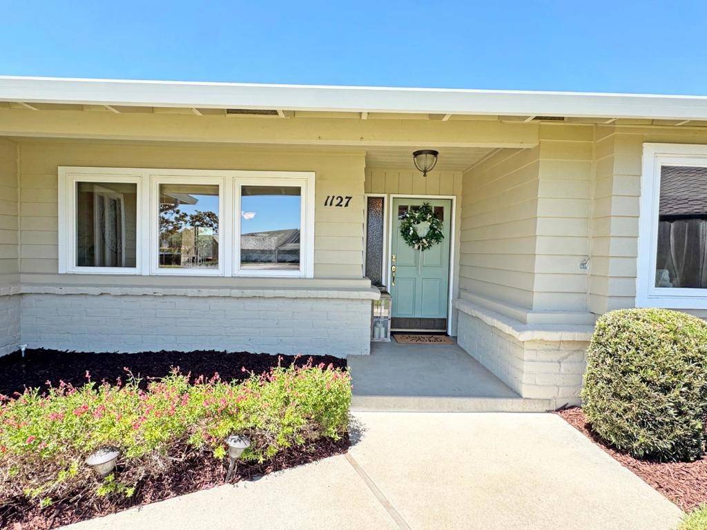 Salinas, CA 93901,1127 Montecito CIR