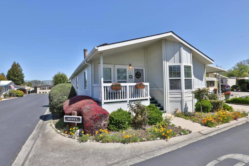 Morgan Hill, CA 95037,42 Dewey