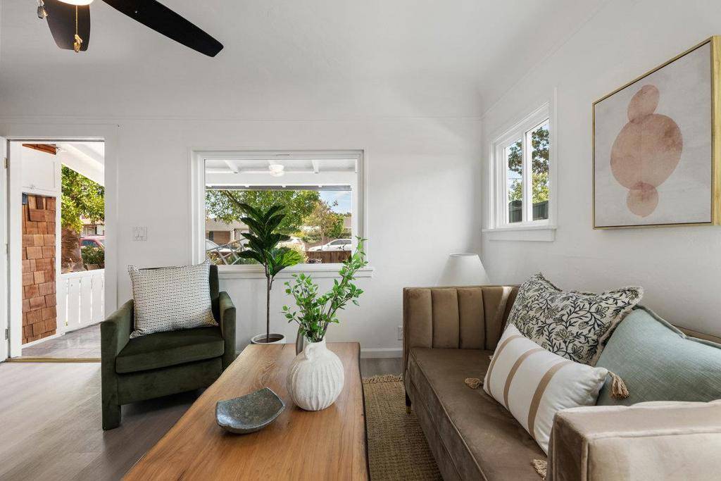 Redwood City, CA 94063,639 Douglas AVE