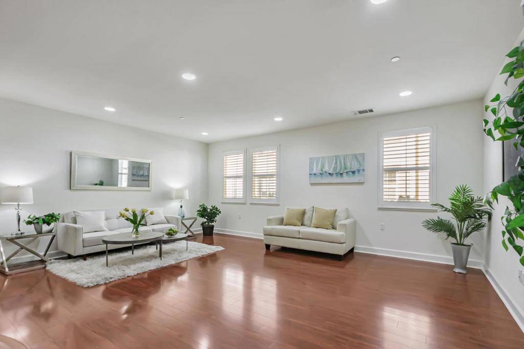 Milpitas, CA 95035,1142 Mente Linda LOOP