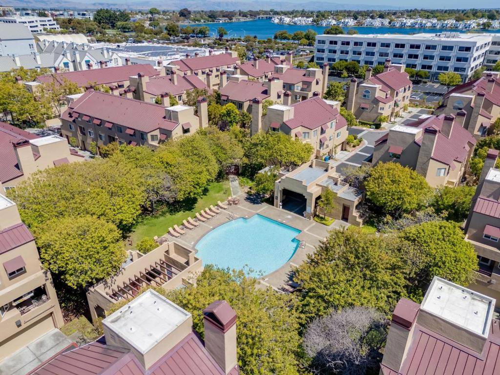 Foster City, CA 94404,210 Commons LN