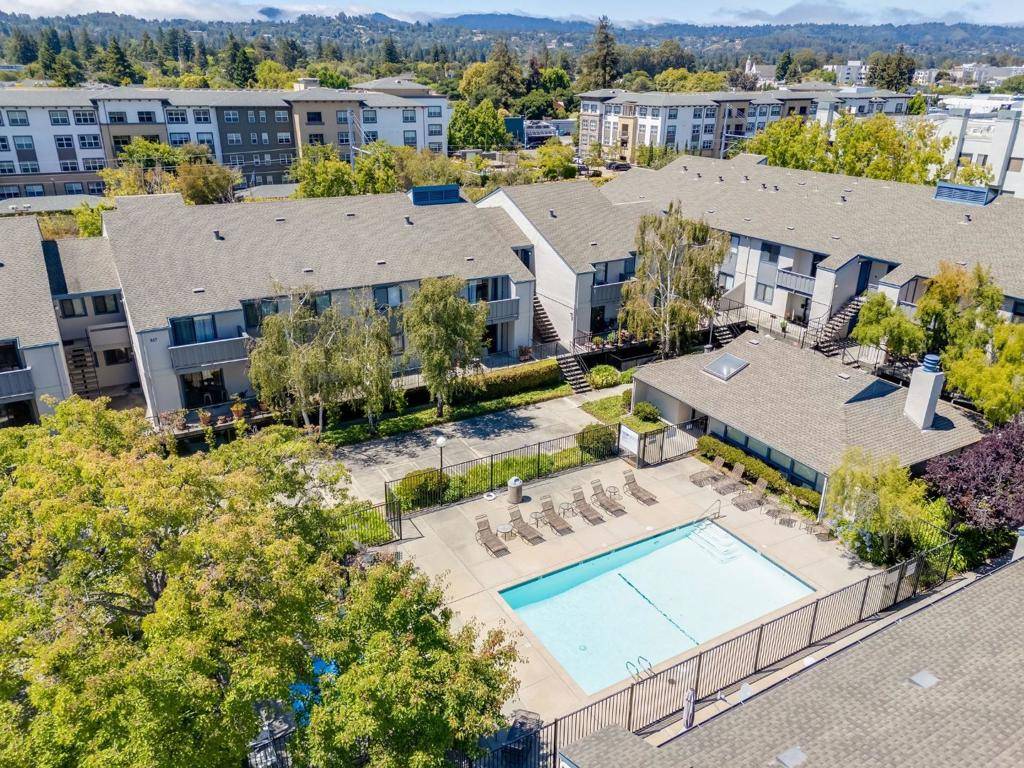 San Mateo, CA 94401,847 Woodside WAY #218