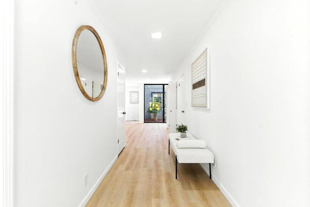 Cupertino, CA 95014,23000 Stonebridge