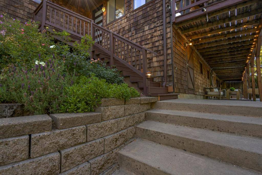 Los Gatos, CA 95030,52 Jackson ST