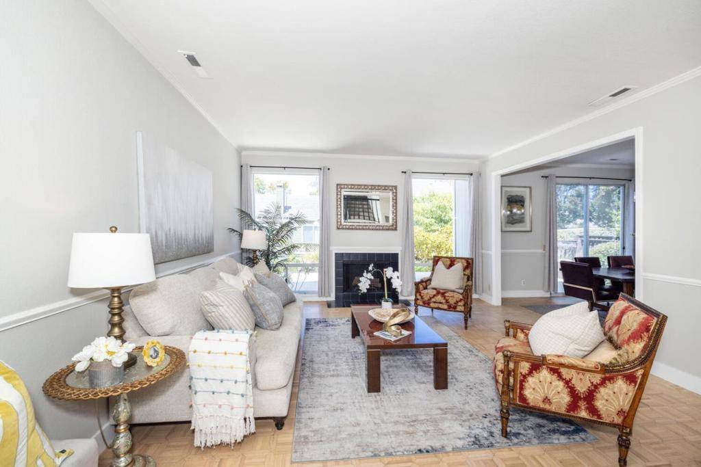 Foster City, CA 94404,604 Waterbury