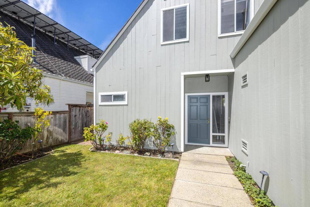 Foster City, CA 94404,604 Waterbury