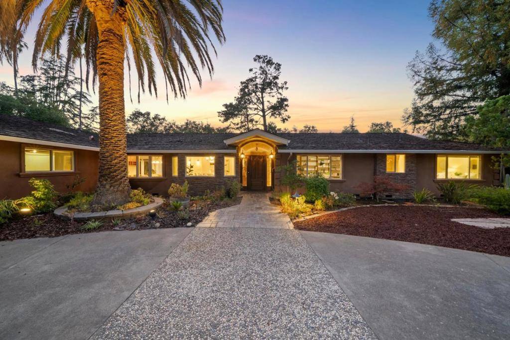 Saratoga, CA 95070,19521 Tweed CT