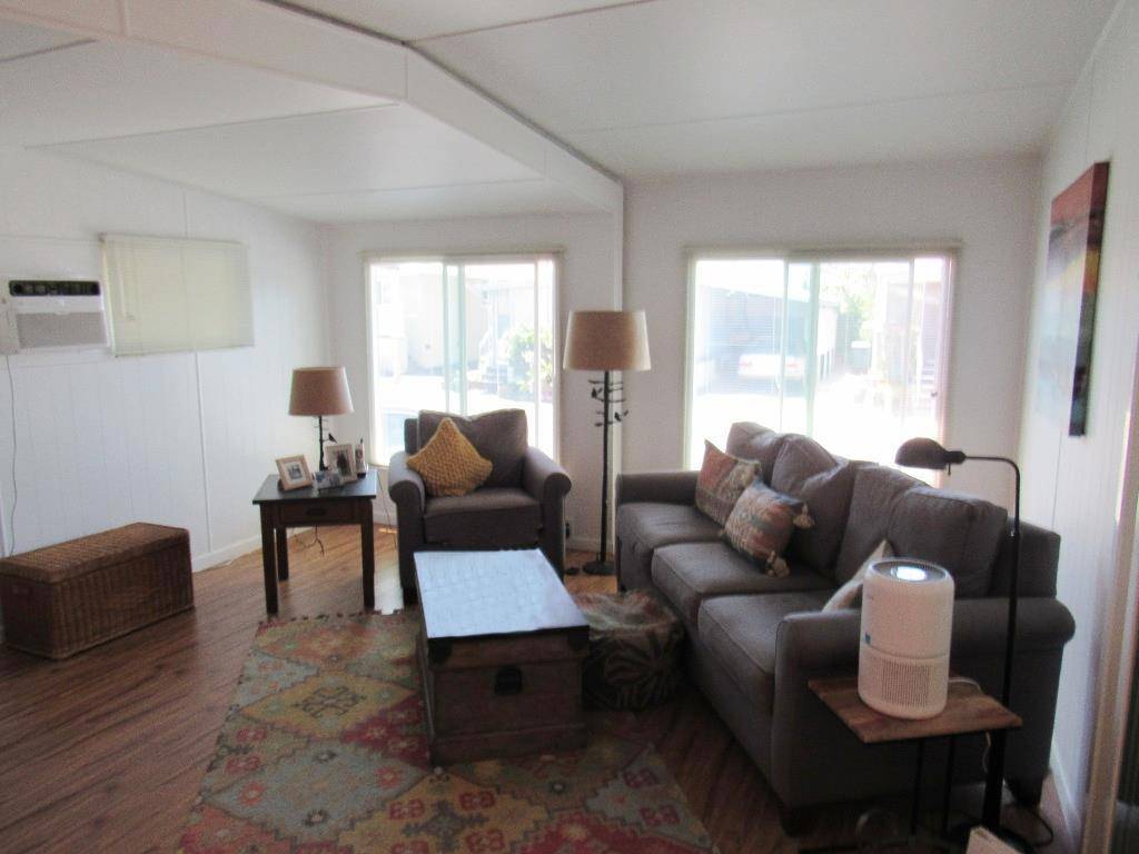 Mountain View, CA 94040,191 E El Camino Real
