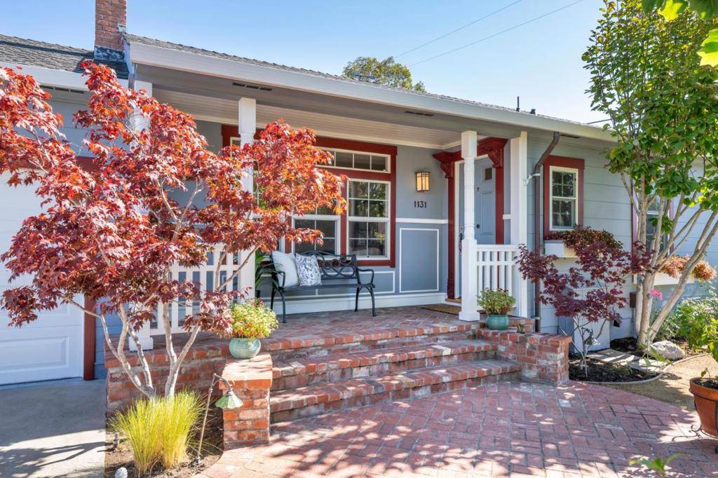 San Mateo, CA 94402,1131 Hawthorne DR