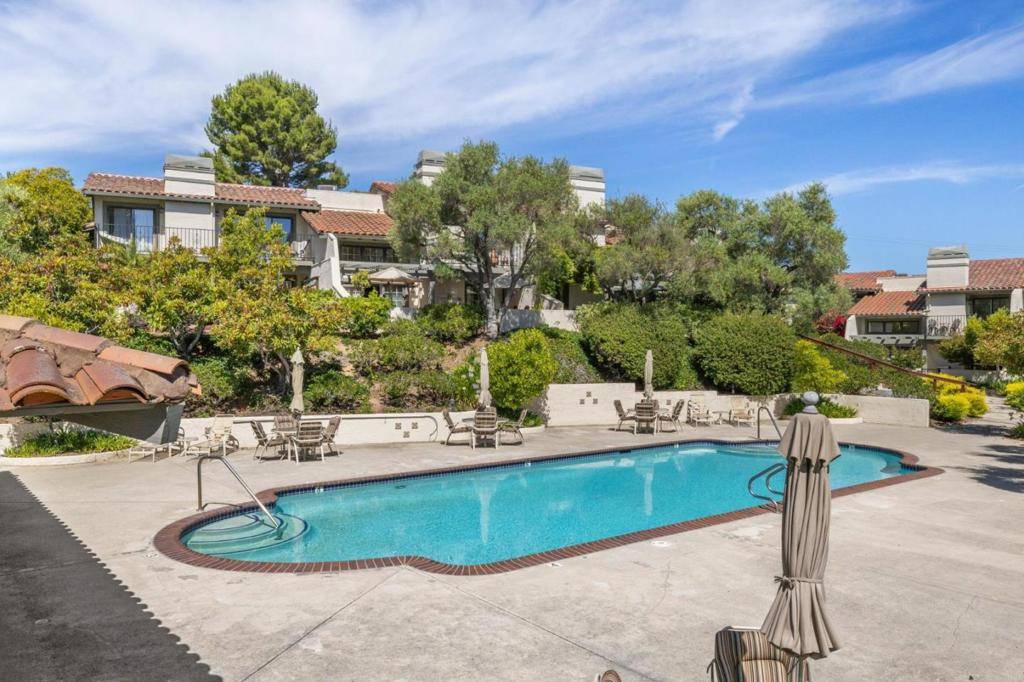 Los Gatos, CA 95032,105 Rio Vista