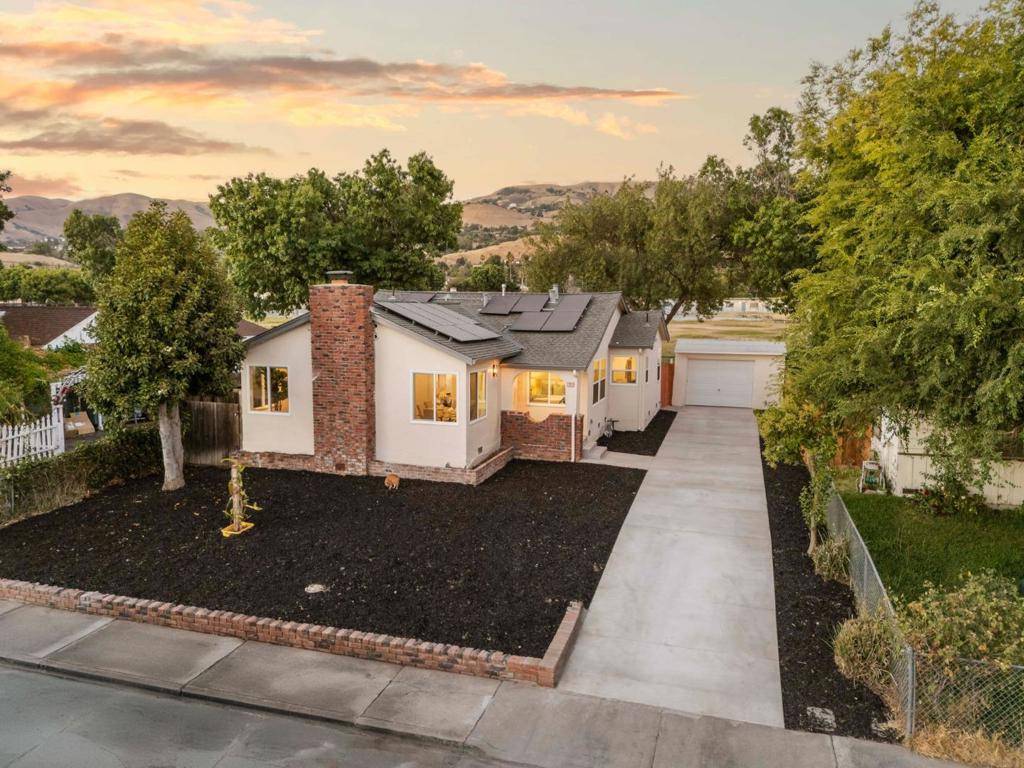 San Jose, CA 95127,366 Cureton PL