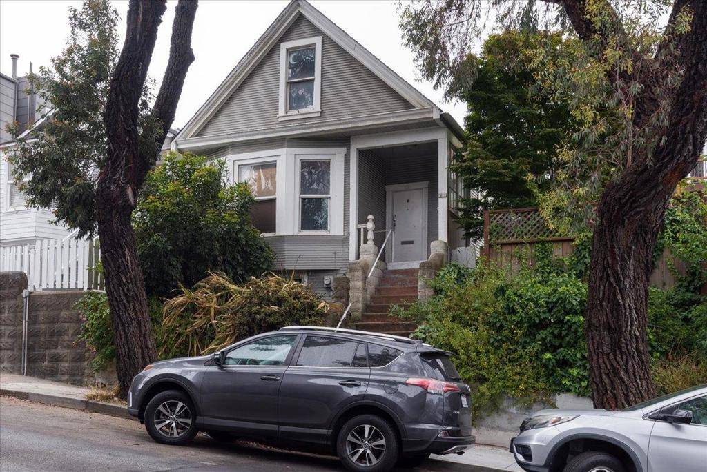 San Francisco, CA 94110,108 Cortland AVE