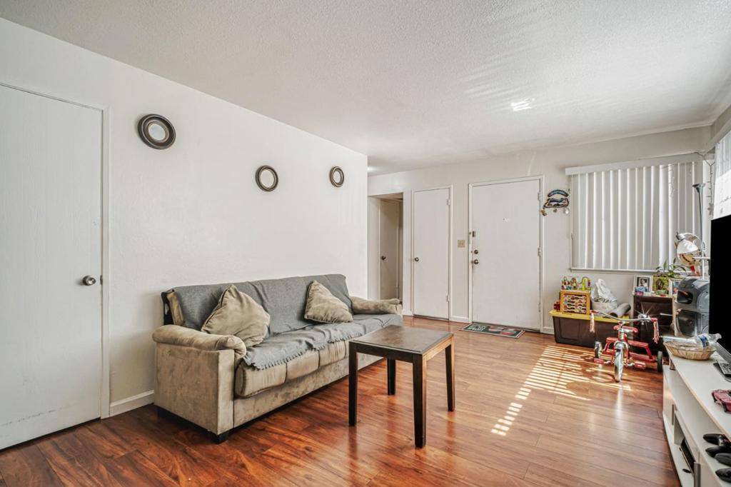 Hayward, CA 94541,188 SUNSET BLVD