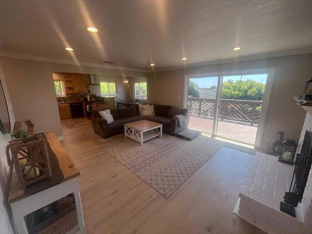 Half Moon Bay, CA 94019,908 Bancroft Ave