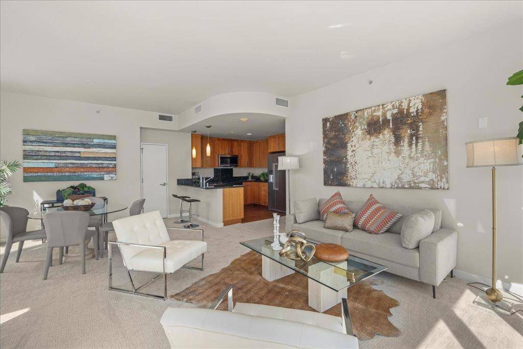 San Jose, CA 95110,38 N Almaden BLVD #1220