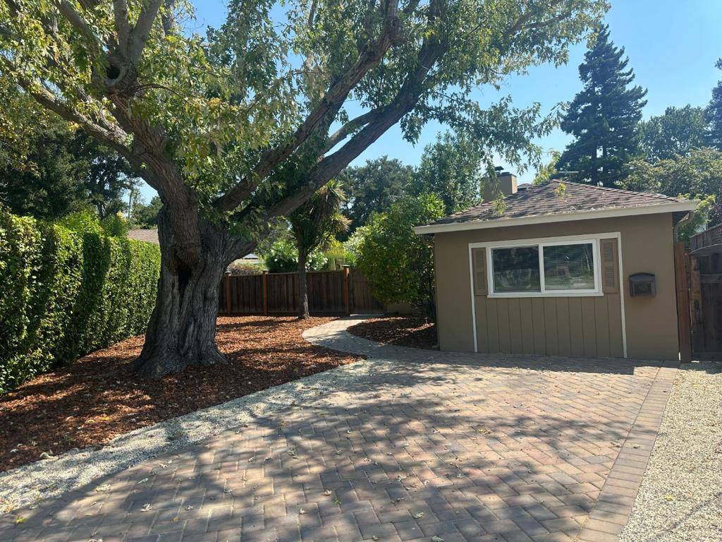 Menlo Park, CA 94025,952 Timothy LN