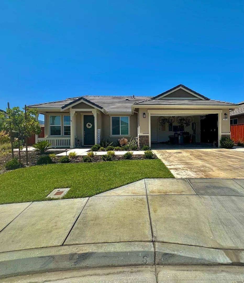 Hollister, CA 95023,688 Sacramento WAY