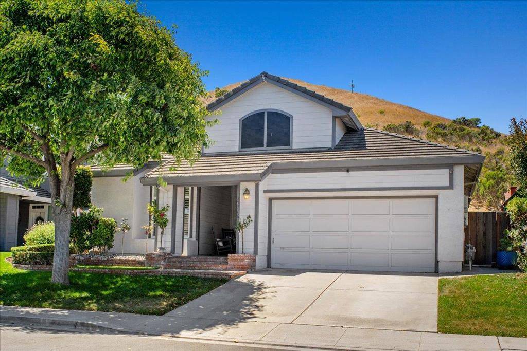 Salinas, CA 93908,17716 Riverbend RD