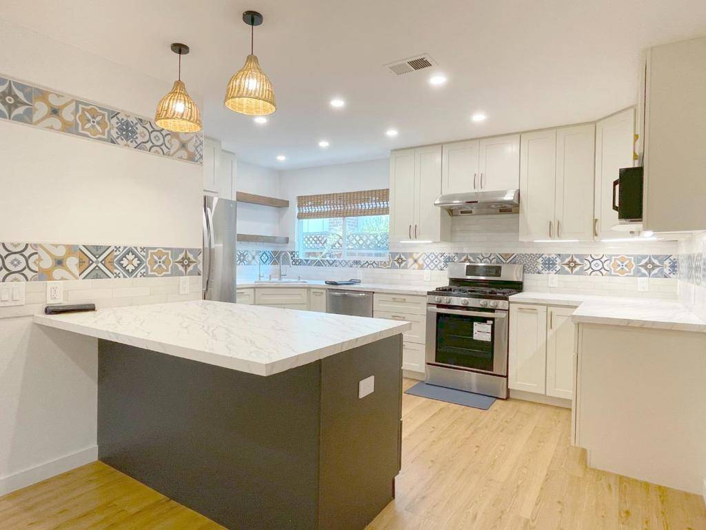 San Jose, CA 95121,3796 Timberline DR