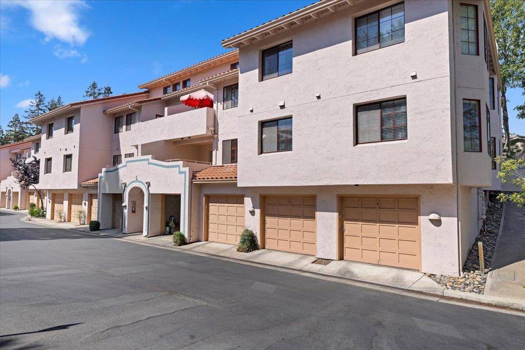 Cupertino, CA 95014,10203 Nile DR