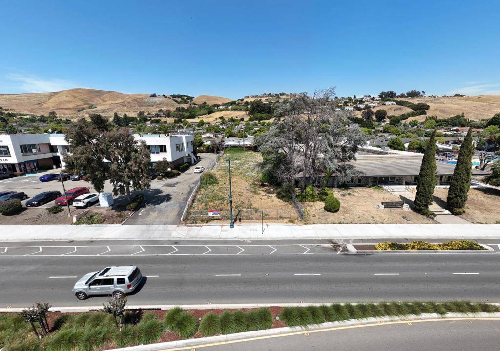 Hayward, CA 94544,30090 Mission BLVD