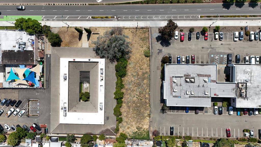 Hayward, CA 94544,30090 Mission BLVD