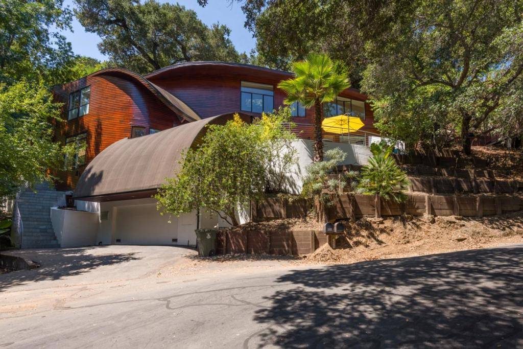 Redwood City, CA 94062,3527 Oak Knoll DR