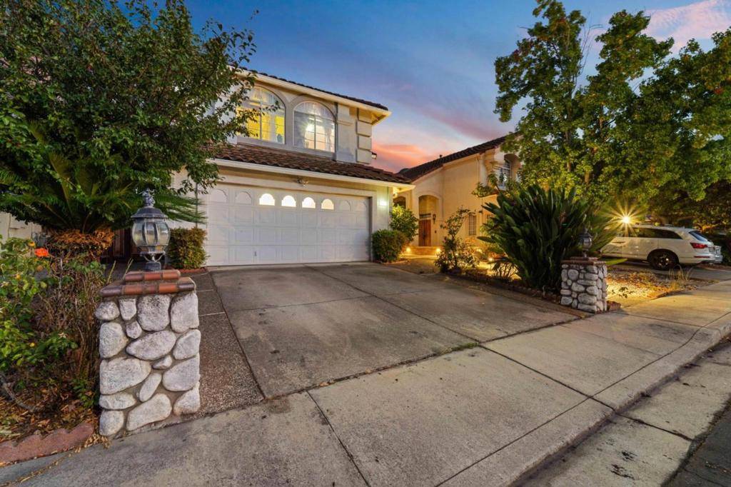 Milpitas, CA 95035,70 Meadowland DR